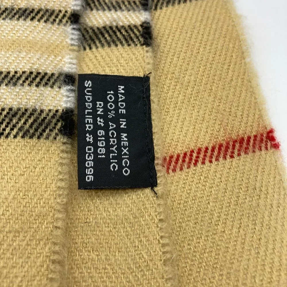 Big Checkered Scarf/Lightweight and Soft It Looks Like a Burberry,But it’s Not